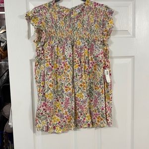 Old Navy Floral women’s top NWT